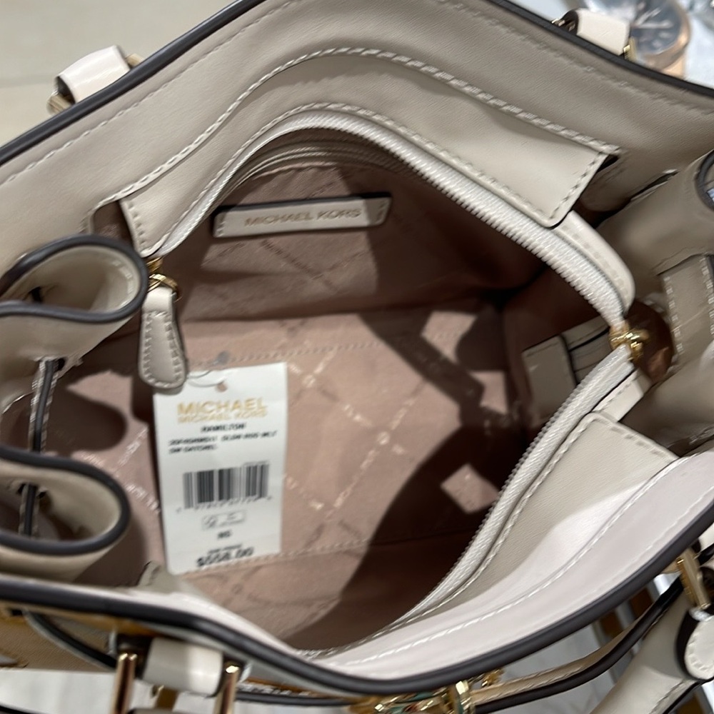 MICHAEL KORS Hamilton Small Two-Tone Satchel
COLOR GOLDEN ROD MULTI
NWT - Picture 14 of 16
